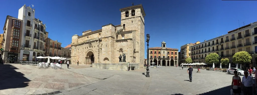 plaza mayor zamora