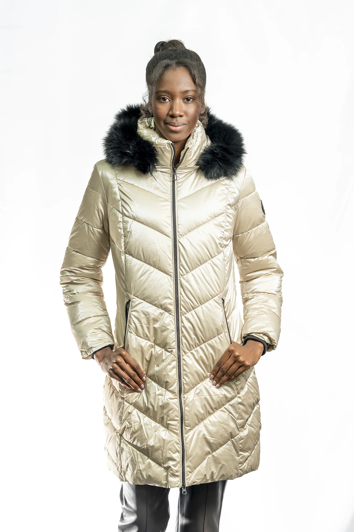 abrigo plumífero puffer 3/4 "champagne frost" – brillo metalizado abrigo plumífero puffer 3/4 "champagne frost" – brillo metalizado